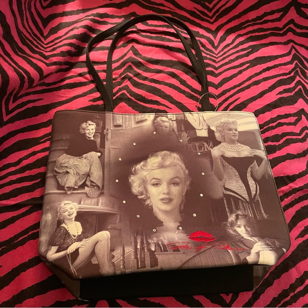 Marilyn Monroe Vintage Bag.                            NEW